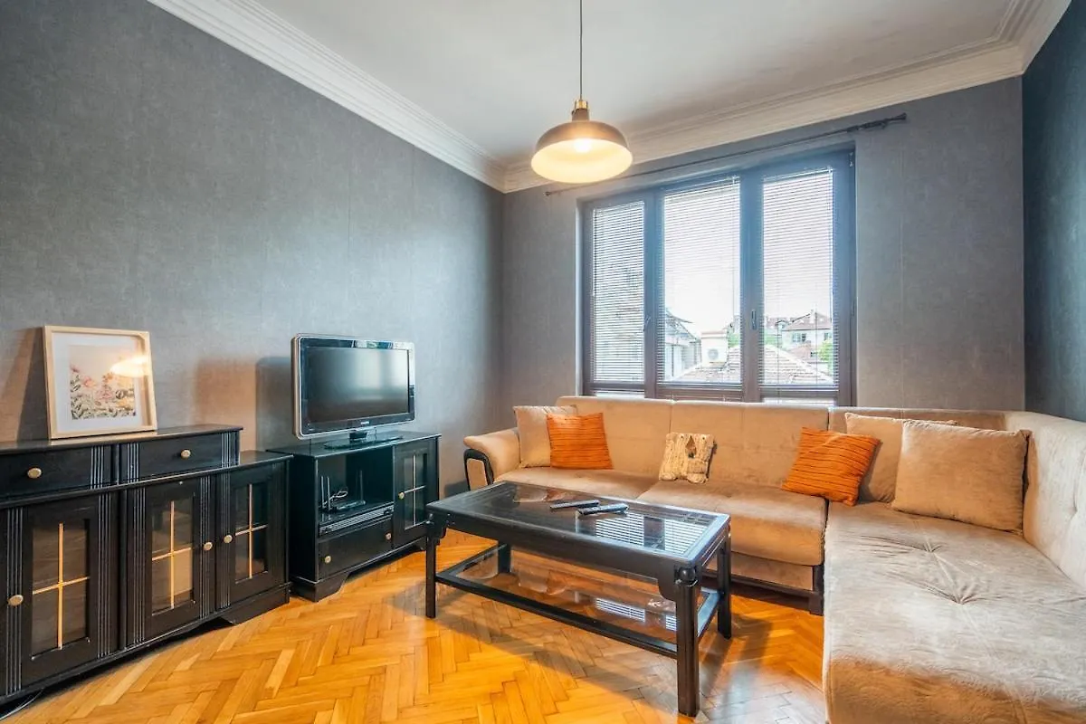 Charming 2Bdr Heart Of Main Street Apartment Sofia 0*,
