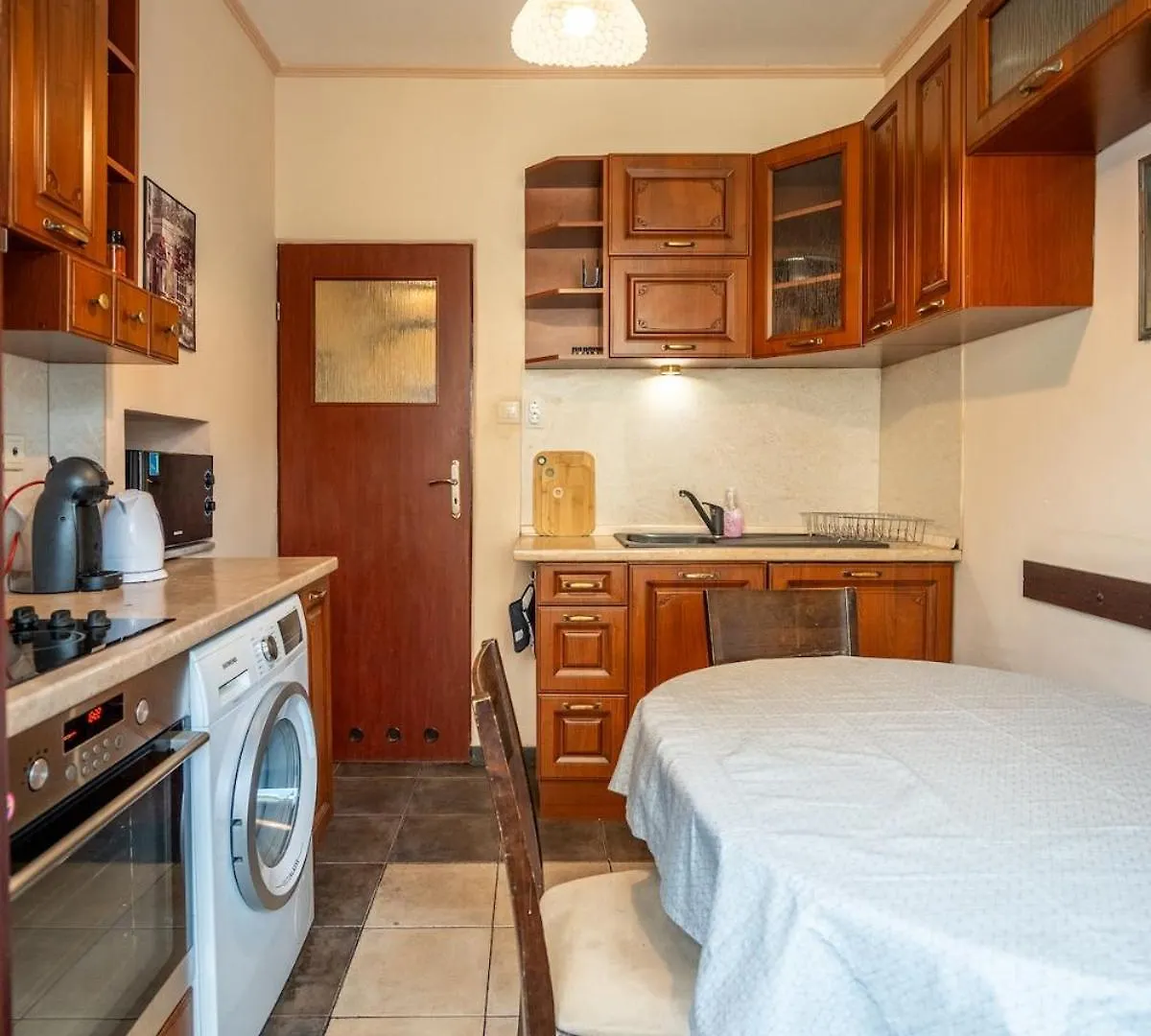 Charming 2Bdr Heart Of Main Street Apartment Sofia
