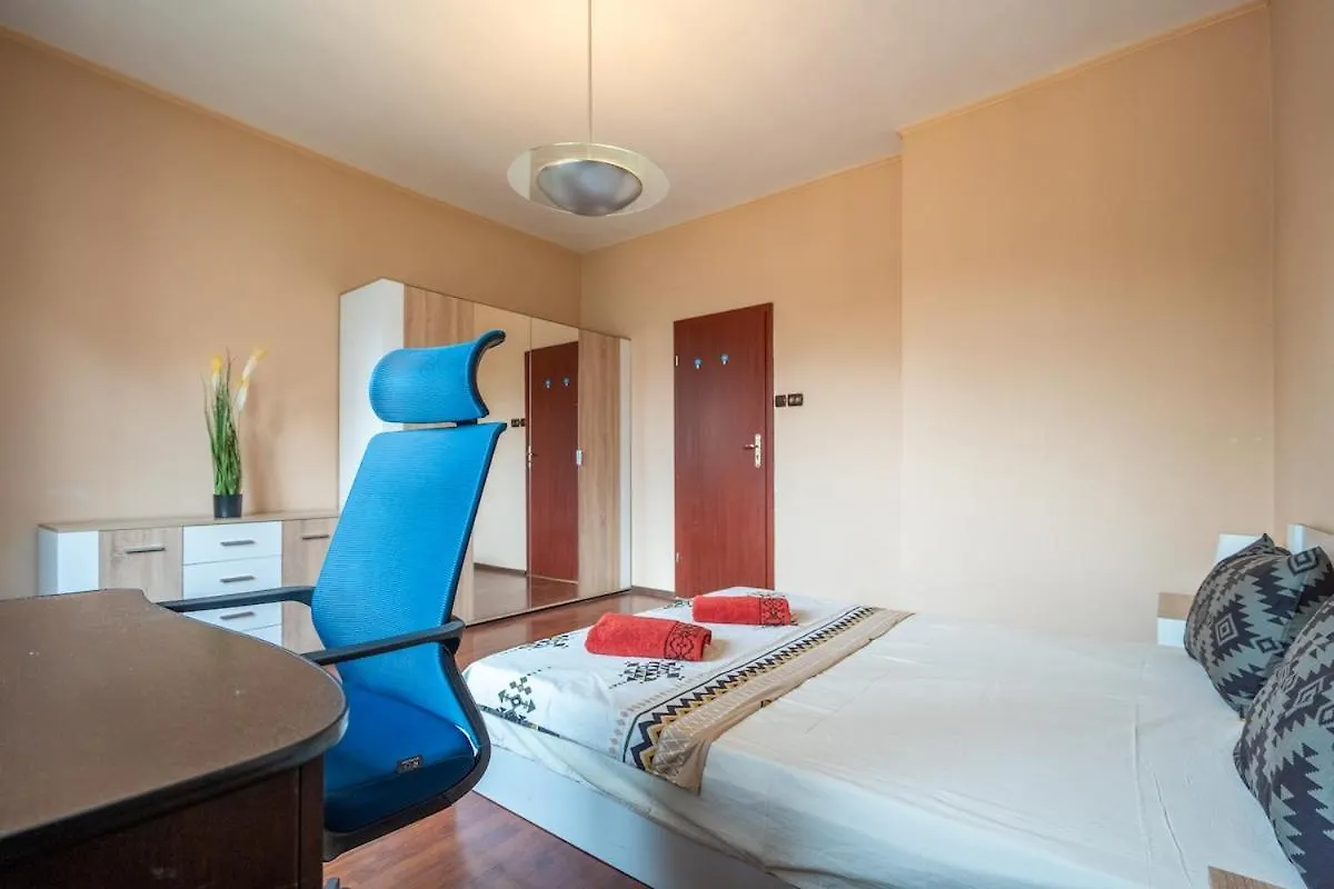Charming 2Bdr Heart Of Main Street Apartment Sofia