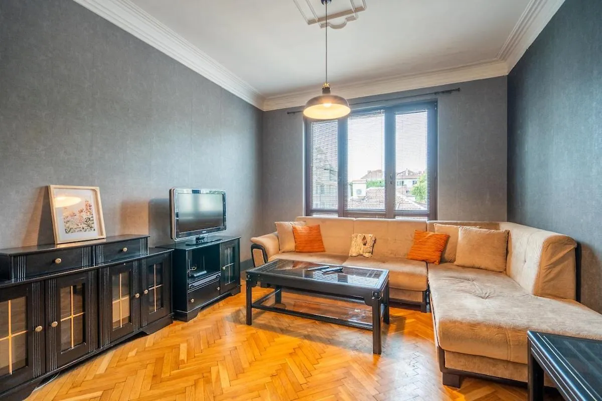 Charming 2Bdr Heart Of Main Street Διαμέρισμα Σόφια